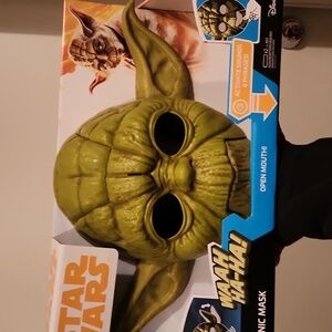 Star Wars The Empire Strikes Back Yoda Electronic Mask Says Sounds & Phrases F/H